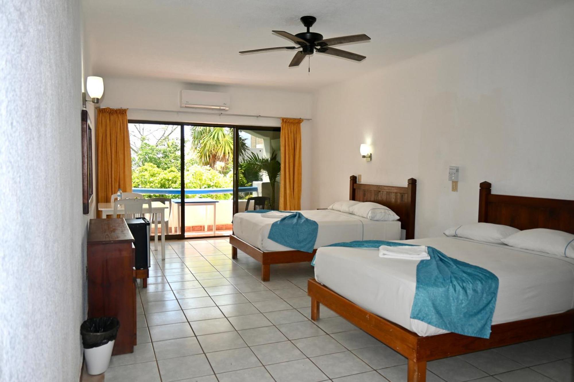 Pelicano Inn Playa Del Carmen - Beachfront Hotel Luaran gambar