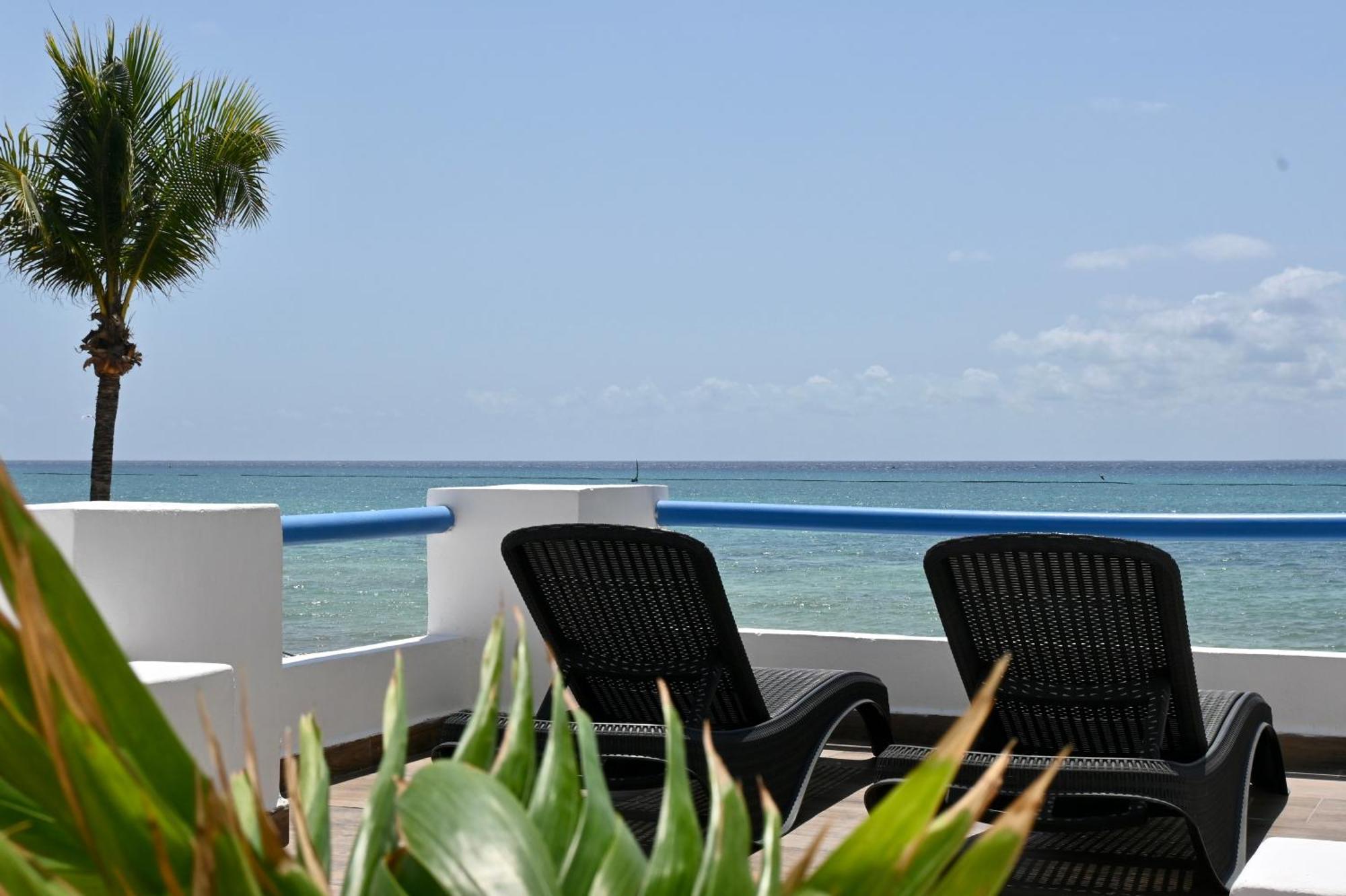 Pelicano Inn Playa Del Carmen - Beachfront Hotel Luaran gambar